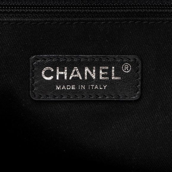 Chanel Canvas Deauville Medium Tote - Picture 8 of 15